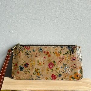 Patricia Nash floral clutch!